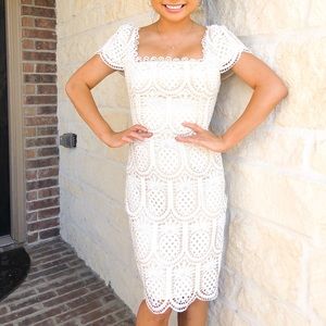 Vici pineapple lace dress in Small